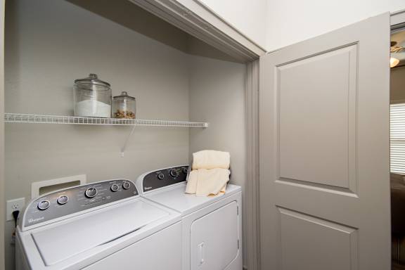 Full-Size Washer/Dryer