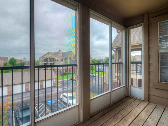 Screened-in Balcony