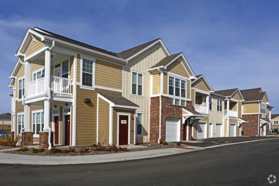 Exterior of Apartment Homes at The Vista