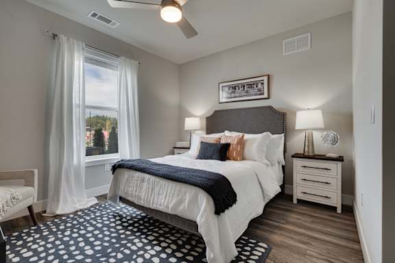 Bedroom With Ceiling Fan & Light