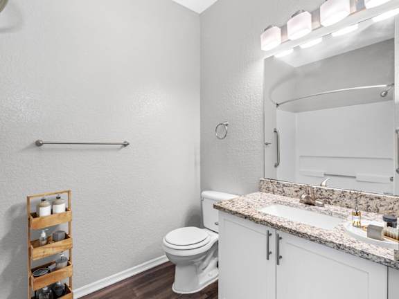 Bathroom with Modern Finishes