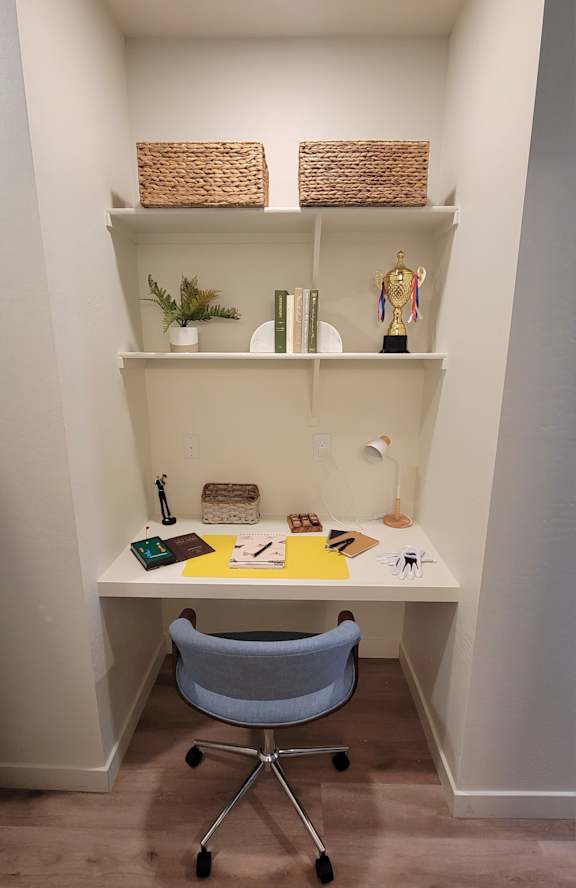 Built in desk Area at Cabana Bridges Apartments