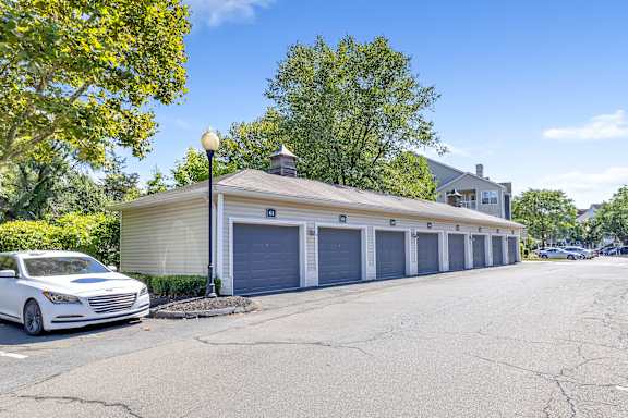 Garages Available at Ardenwood Apartments, Connecticut