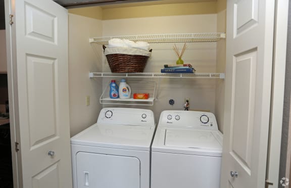 RIver&#x27;s Cove Laundry