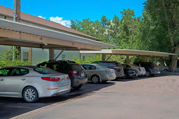 Cheyenne Creek Parking Apartments in Colorado Springs, CO