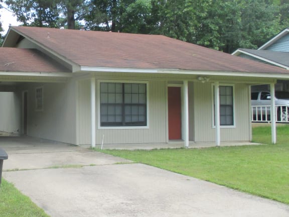 724 Stacy Ln