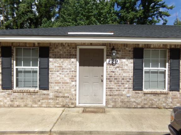 829 Ponder