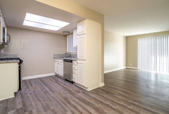 1X1 DINING ROOM VIEW at Raintree Apartments, Highland, CA, 92346