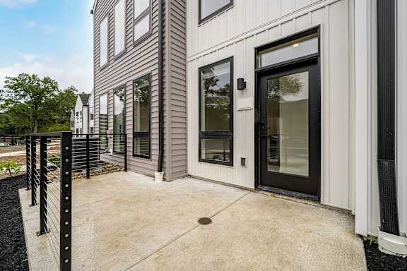 Private fenced patio