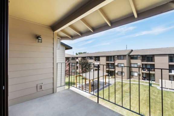 the outlook of the balcony atrium at the preserve at ballantyne commons  at Brix, Walla Walla