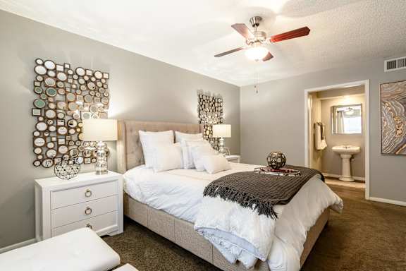 Bedroom With Ceiling Fan at London House Apartments, Kansas, 66215
