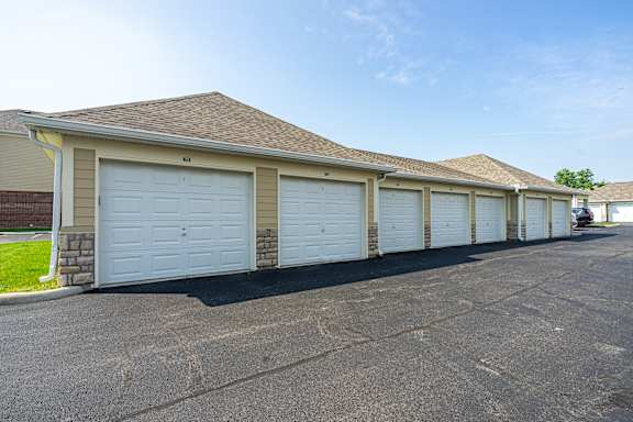Garages  at The Greyson, Ohio, 43026