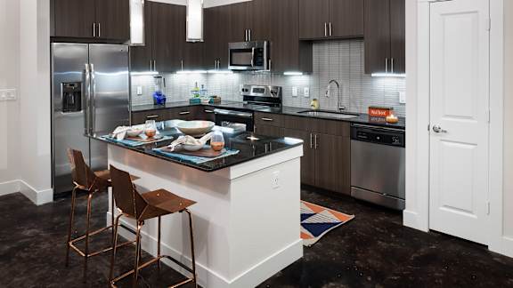 Larq Henderson Apartments | Dallas, TX | Kitchen