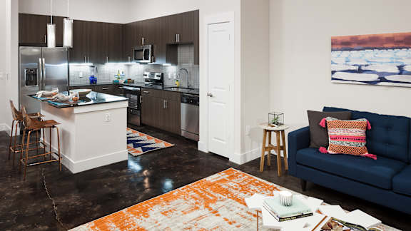 Larq Henderson Apartments | Dallas, TX | Living Room