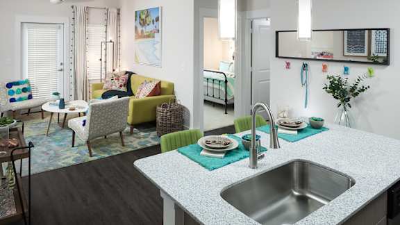 Larq Henderson Apartments | Dallas, TX | Living Area