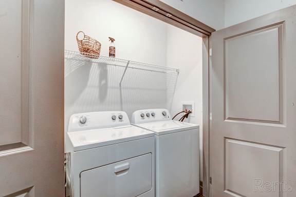 A small laundry room at Standard441 Luxury Apartments, Florida, 32159