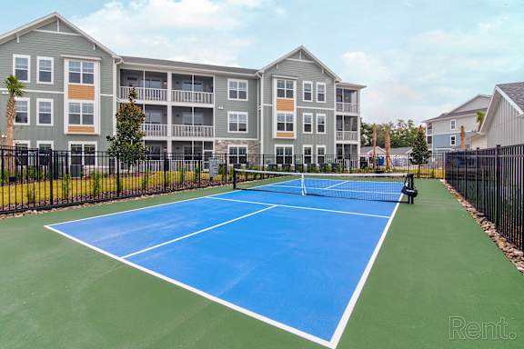 A tennis court outdoor at Standard441 Luxury Apartments, Lady Lake, Florida