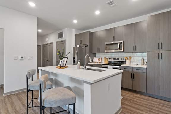 Fully Equipped Kitchen at The Quinn Luxury Apartments, Florida, 32526