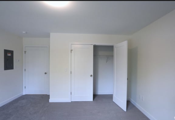 Generous Closet Space—Even in a One-Bedroom Layout