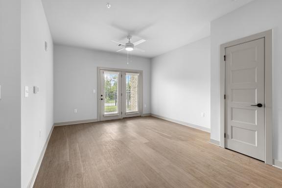 Unfurnished Living Area at Forest Edge Apartments, Indiana