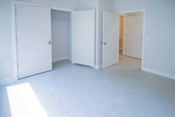 116-505 bedroom