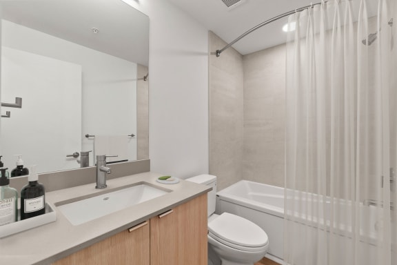 2 bedroom townhouse in kelowna