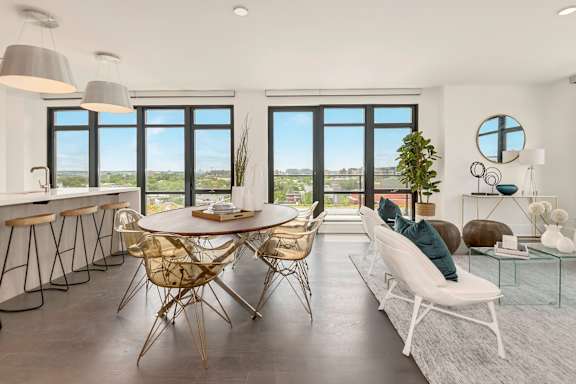 Floor to Ceiling Windows