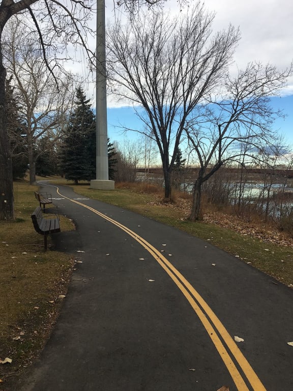 Inglewood 1410 Residential rental apartments scenic pathways
