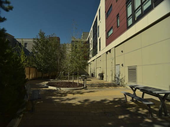 Mission 17 residential rental apartments BBQ stations