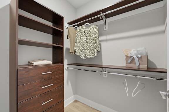 Custom Closet Storage