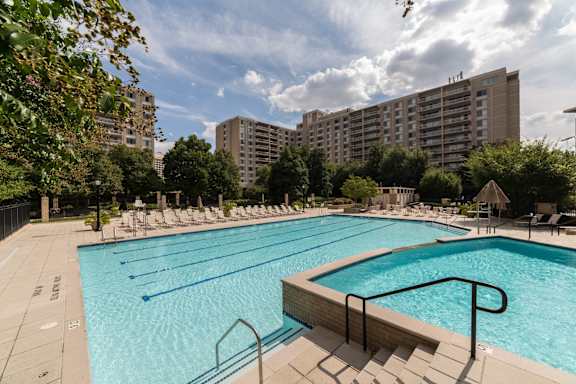 Modern Apartments in National Landing VA for Rent