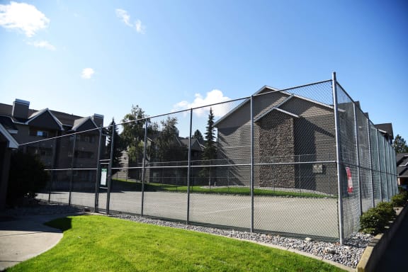 Building outdoor area at Graymayre Crossing Apartments, Spokane, WA