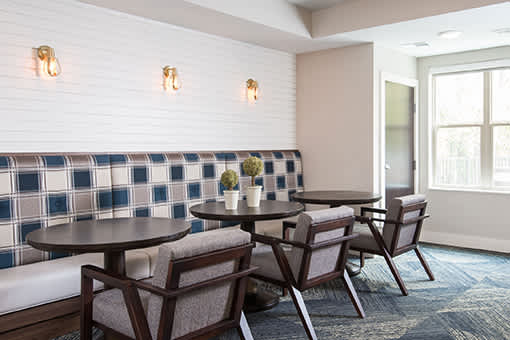 Silver Lounge