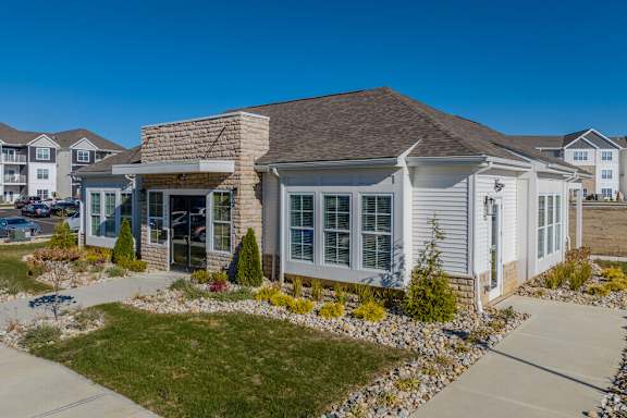 Exterior Landscape at The Residences at Akita Lane, Canal Winchester