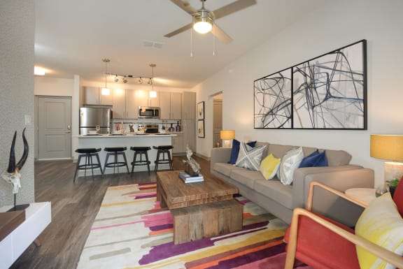 Spacious flats, one, two, and three-bedroom apartments at Aurora luxury apartments in downtown Tampa FL