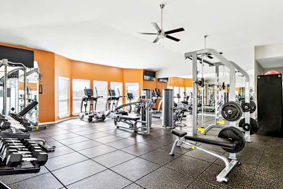 Gym at Flats on Chapel Apartments, Waco, TX, 76712