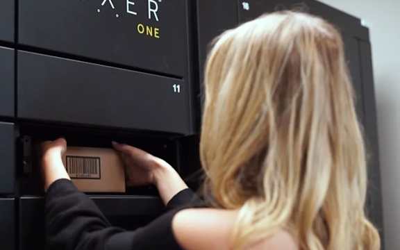 Package delivery locker system with pickup at Mac and Mullen Apartments, Alberta, T6R 0S7