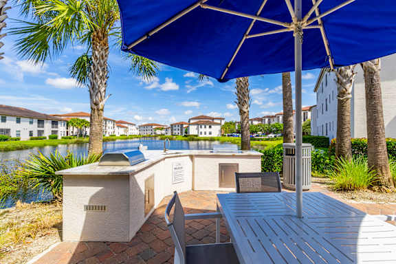 Outdoor bbq area at Portofino Cove, Florida