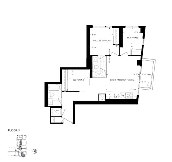 a floor plan of a house with a large asymmetrical floor plan with a staircase