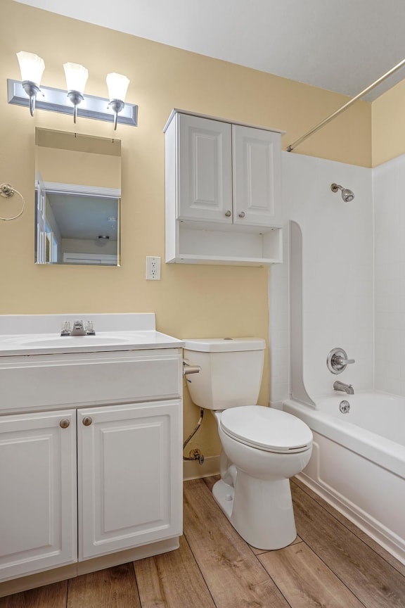 Bathroom With Bathtub at Peninsula Pines Apartments, California