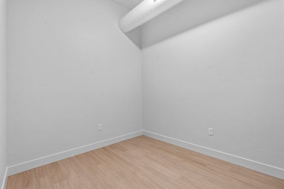 Unfurnished room at Brickside Heights, Millcreek