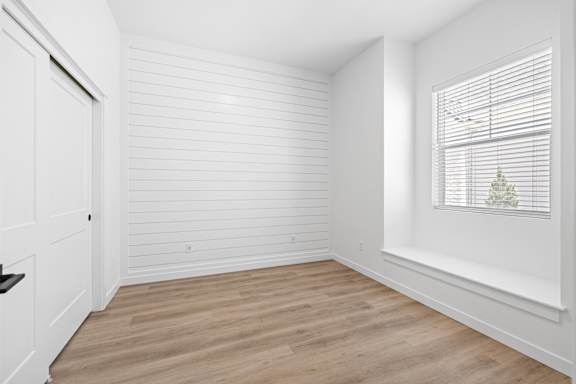 Large Window at Alante Homes at Spring Run, Idaho, 83607
