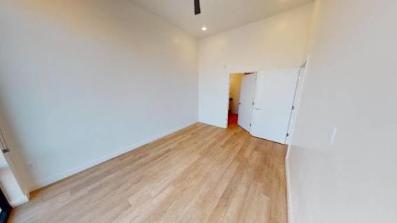 Nitrogen-Alpha-1-Bedroom-Live-Work-Unfurnished