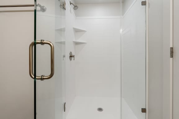 Large Soaking Tub In Bathroom at The Vue At Desert Color, St. George, UT