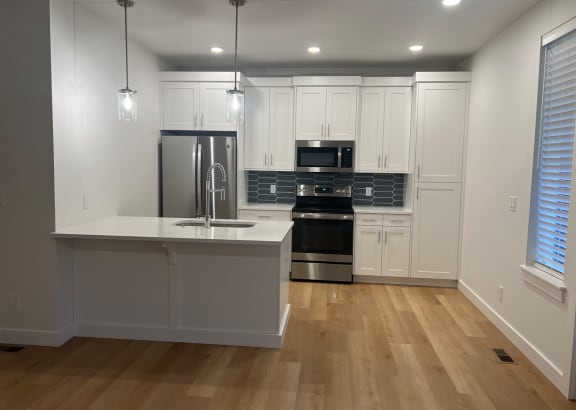 Kitchen Appliances at Alante Homes at Lake Hazel, Boise