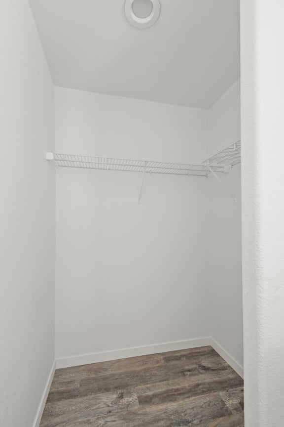 Walk in closet