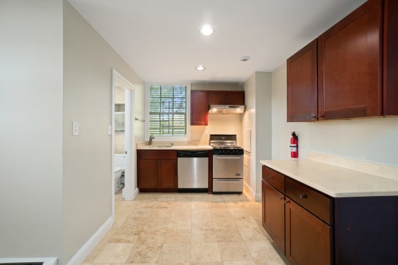 Taymil 34 Benefit Street Apartment Homes Kitchen