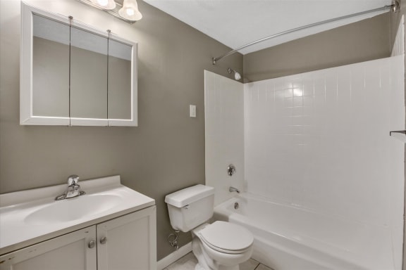 Taymil Francis Crossing Bathroom
