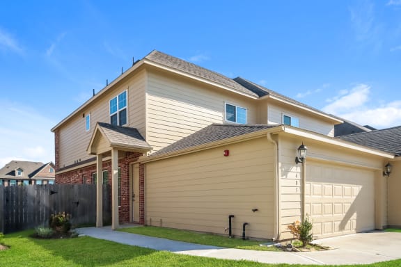 Single Family Home for Rent in Pearland, TX