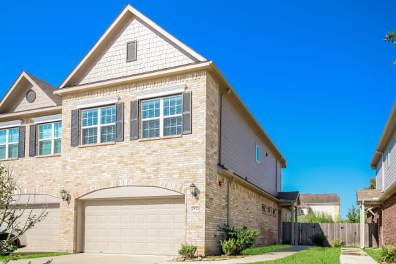 Single Family Home for Rent in Pearland, TX